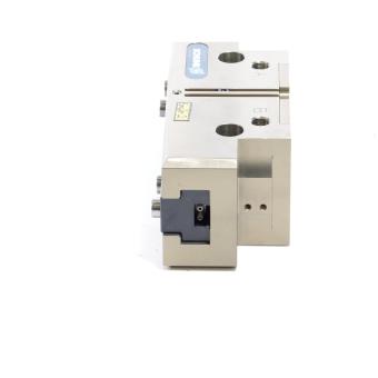 Pneumatic gripper JGP-P 125-1 New